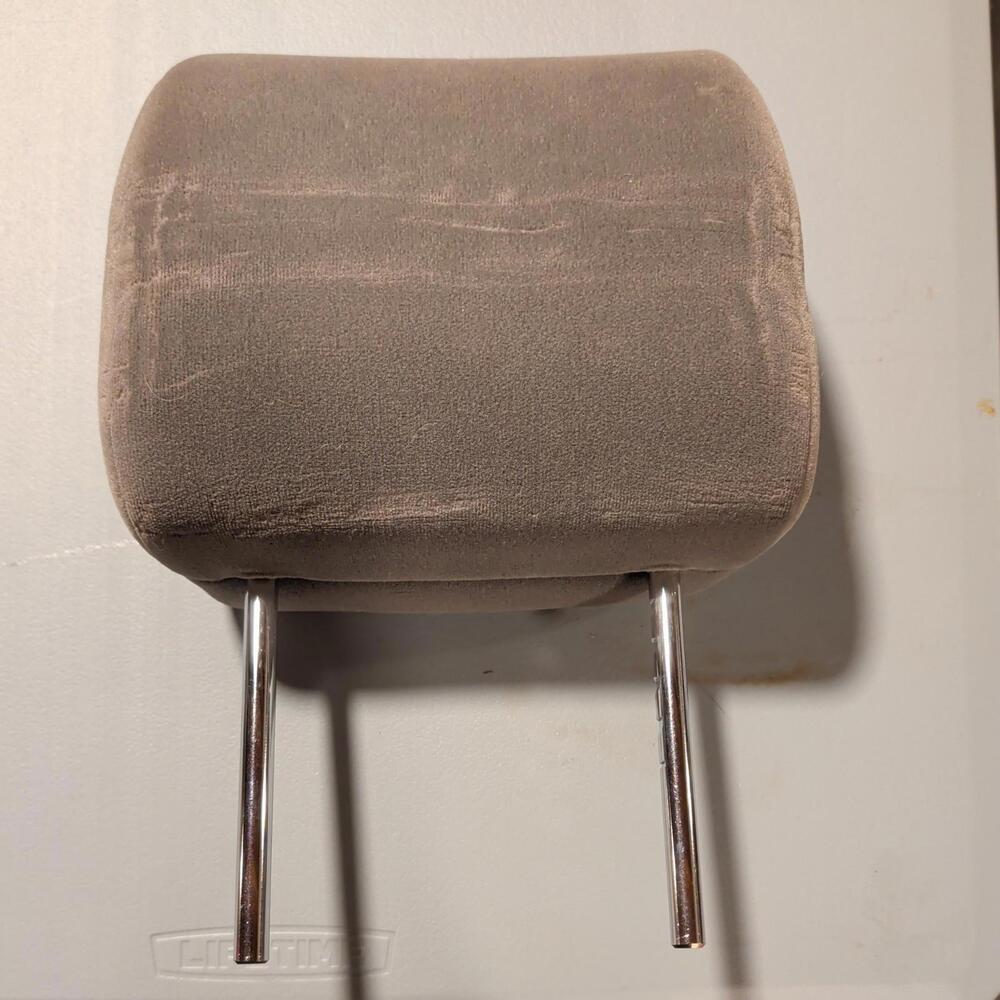 2004-2008 TOYOTA SIENNA Middle Left/Right Headrest 71910-AE120-E3 OEM
